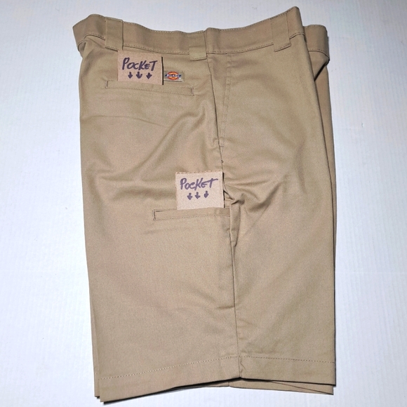 Dickies FLEX Shorts Mens Size 40" Khaki Work Relaxed Fit 5 pockets 11" inseam - Picture 7 of 13